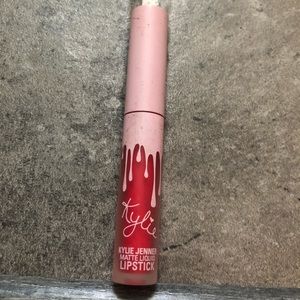 All nighter & August bug liquid lipstick mini